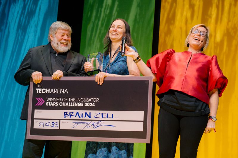 Petra Szeszula, CEO & Co-Founder of BrainZell together with Apple Founder Steve Wozniak and moderator Linda Nyberg. Image credit: Adrian Pehrson.