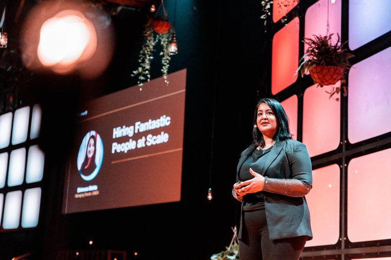 Shimona Mehta, chef för Shopify Europa, Mellanöstern och Afrika, ser Norden och den svenska marknaden som en av sina snabbast växande. Foto: Riikka Vaahtera.